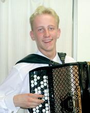 Kultainen Harmonikka 2001 -voittaja