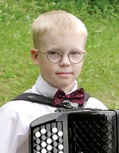 Hopeinen Harmonikka 2002 -voittaja